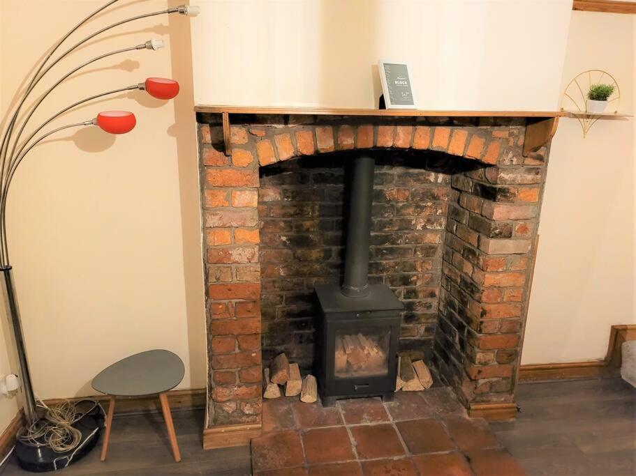 Nice 4-Bedroom Vacation Home With Indoor Fireplace Wellington  Exteriör bild