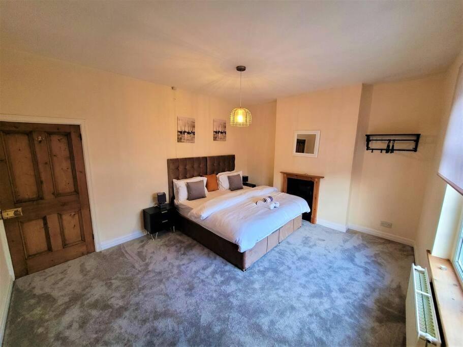 Nice 4-Bedroom Vacation Home With Indoor Fireplace Wellington  Exteriör bild